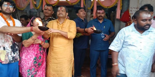बिहार के ऊर्जा मंत्री शैलेश कुमार ने बासुकीनाथ धाम में की पूजा अर्चना