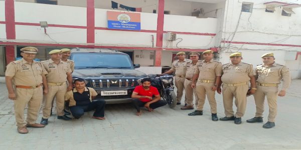 पुलिस मुठभेड़ में नोएडा के 3 शातिर बदमाश गिरफ्तार, 19 लाख की नकदी, असलहे और वाहन बरामद