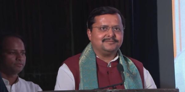 भाजपा अध्यक्ष नितिन नवीन तेलंगाना स्थापना दिवस कार्यक्रम को संबोधित करते हुए भाजपा अध्यक्ष नितिन नवीन तेलंगाना स्थापना दिवस कार्यक्रम को संबोधित करते हुए
