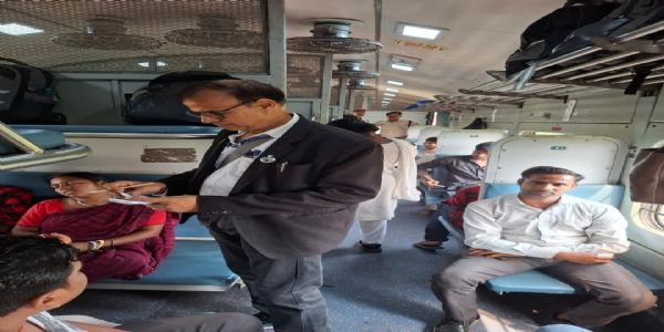 मजिस्ट्रेट चेकिंग अभियान में 117 यात्रियों से वसूला गया 1.11 लाख जुर्माना