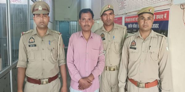 फर्जी वकील बनकर लोगों से ठगी करने वाला गिरफ्तार