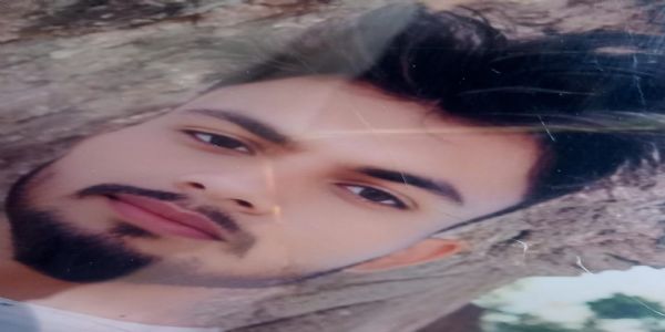 ट्रक की टक्कर से युवक की मौत, साथी घायल