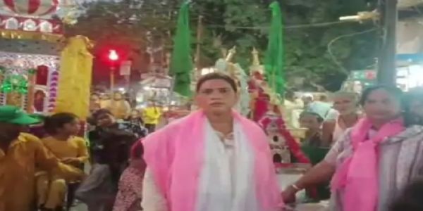 फतेहगढ़ में किन्नर के नेतृत्व में निकला ऐतिहासिक ताजिया जुलूस