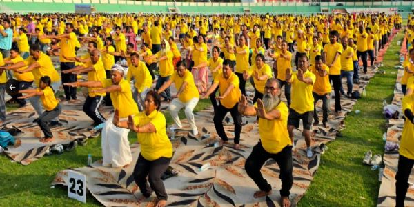 अंतरराष्ट्रीय योग दिवस पर 1.32 लाख परिषदीय विद्यालयों में होगा सामूहिक योगाभ्यास
