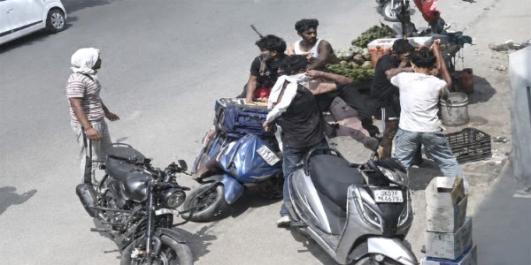 क्रिकेट मैच के विवाद ने लिया हिंसक रूप, युवक पर लाठी-डंडों से हमला