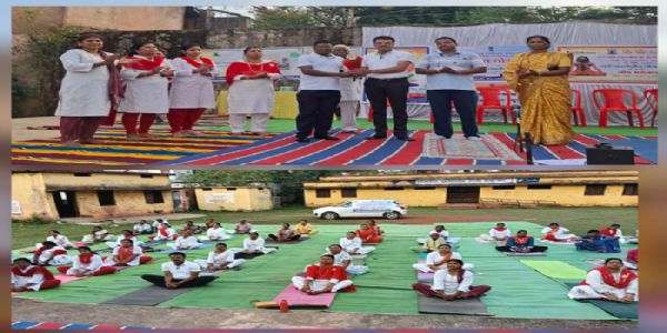 केंद्रीय संचार ब्यूरो द्वारा हाटकचोरा में एक दिवसीय योग शिविर का आयोजन
