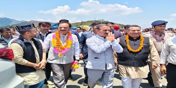 सिरमौर पहुंचे मुख्यमंत्री सुक्खू, विवाह समारोह में लिया भाग