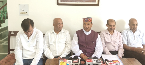 नाहन मेडिकल कॉलेज में डॉक्टर्स की कमी, दो ऑपरेशन थिएटर कार्यशील नहीं नाहन मेडिकल कॉलेज में डॉक्टर्स की कमी, दो ऑपरेशन थिएटर कार्यशील नहीं