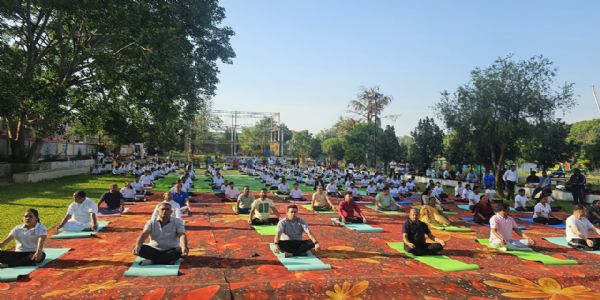 अनूपपुर:योग भारत की अमूल्य धरोहर, इसे दैनिक जीवन का बनाएं हिस्सा - राज्यमंत्री जायसवाल