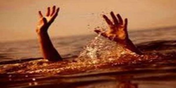 मांडर में पानी भरे गड्ढे में डूबने से दो बच्चों की मौत