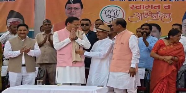 अल्मोड़ा दौरे पर धामी का विकास मंत्र, क्षेत्रीय मांगों पर कई महत्वपूर्ण घोषणाएं