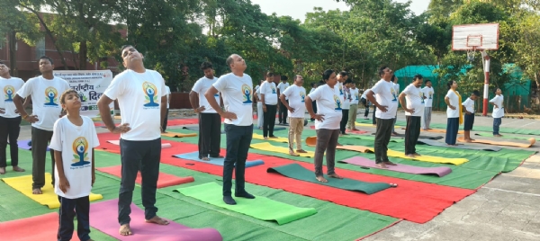 पी.एम. श्री स्कूल, जवाहर नवोदय विद्यालय, सलोरा (कोरबा) में अंतर्राष्ट्रीय योग दिवस का भव्य आयोजन पी.एम. श्री स्कूल, जवाहर नवोदय विद्यालय, सलोरा (कोरबा) में अंतर्राष्ट्रीय योग दिवस का भव्य आयोजन