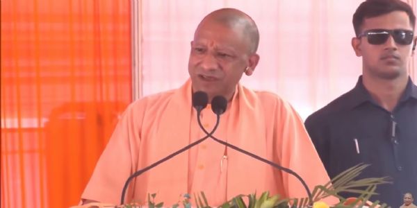 मुख्यमंत्री योगी ने फिरोजाबाद को दी 658 करोड़ की 81 परियोजनाओं की दी सौगात, कहा—डबल इंजन काे वोट देने का परिणाम है विकास
