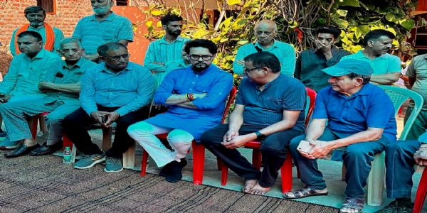 अनुराग सिंह ठाकुर ने दिवंगत डेक कैडेट आदित्य शर्मा के परिजनों से मिलकर जताई संवेदना