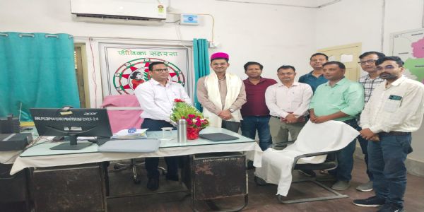 प्रोबेशनरी आईएएस केतन शुक्ला ने जीविका कार्यालय का भ्रमण किया
