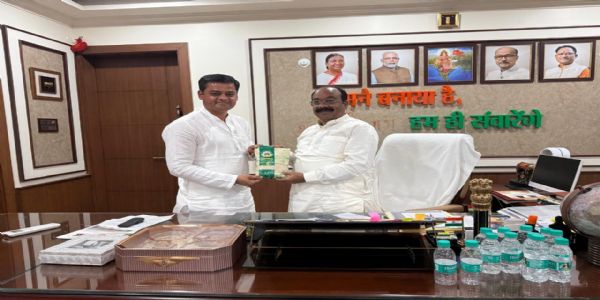 ग्रामीण महिलाओं द्वारा तैयार जैविक विष्णुभोग चावल की खुशबू पहुंची राजधानी रायपुर