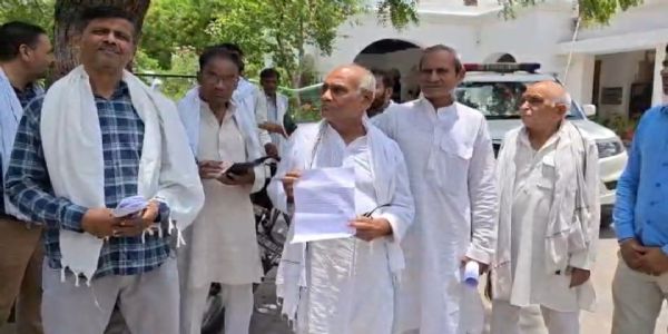 उरई : लिंक एक्सप्रेस-वे के लिए भूमि अधिग्रहण पर किसानों ने सर्किल रेट बढ़ाने की उठाई मांग