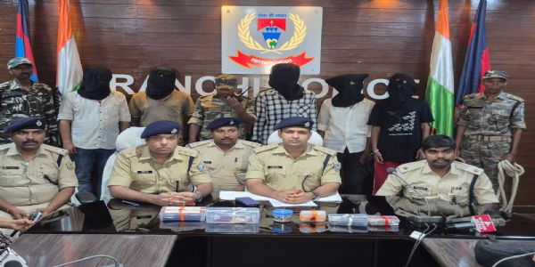 ब्राउन शुगर के साथ पांच तस्कर गिरफ्तार