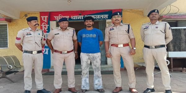 छत्तीसगढ़ में आईएसआई के स्लीपर सेल से जुड़े युवक को पुलिस ने किया गिरफ्तार