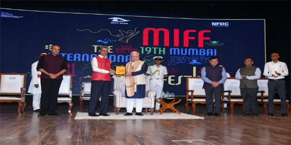 फोटो: 19वां द्विवार्षिक मुंबई अंतरराष्ट्रीय फिल्म महोत्सव (मिफ्फ-2026) का मुंबई में शुभारंभ करते हुए राज्यपाल जिष्णु देव वर्मा फोटो: 19वां द्विवार्षिक मुंबई अंतरराष्ट्रीय फिल्म महोत्सव (मिफ्फ-2026) का मुंबई में शुभारंभ करते हुए राज्यपाल जिष्णु देव वर्मा