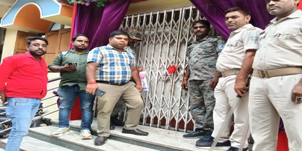 बिना लाइसेंस चल रहा था विवाह भवन, नगर निगम ने आरएस प्लेस को किया सील