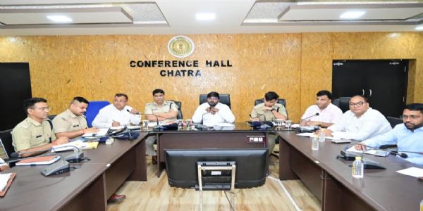 मुहर्रम को शांतिपूर्ण संपन्न कराने को लेकर जिला स्तरीय शांति समिति की बैठक