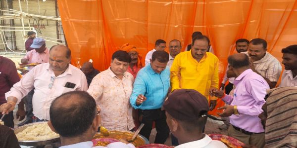 गोरखपुर जर्नलिस्ट्स प्रेस क्लब में सुंदरकाण्ड पाठ और विशाल भंडारे में दिखी सामाजिक समरसता