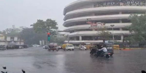 छत्तीसगढ़ में झमाझम बारिश, पांच दिन आंधी-तूफान का अलर्ट