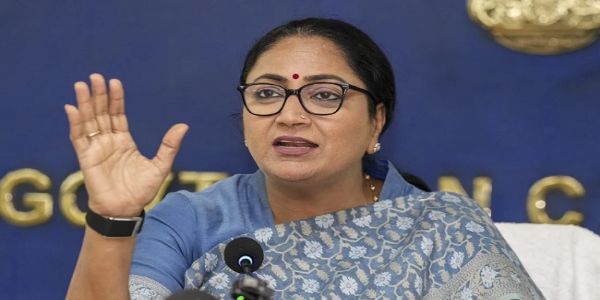 दिल्ली में एक जनवरी 2025 तक अस्तित्व में रहीं झुग्गी बस्तियों के निवासियों को मिलेगा पुनर्वास का लाभ