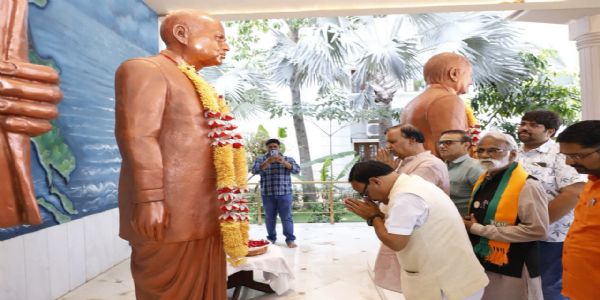 भाजपा ने किया अपने संस्थापक डॉ. मुखर्जी का बलिदान दिवस पर पुण्य स्मरण