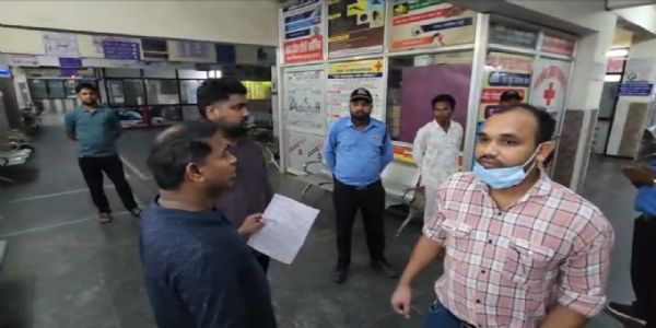 छत्तीसगढ़ के सूरजपुर में मजदूरों से भरी पिकअप वाहन पलटी, 25 घायल