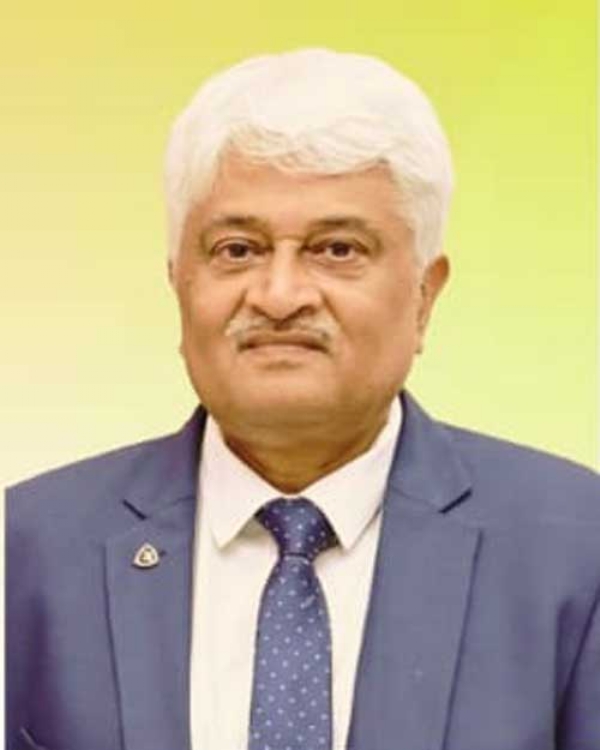 बस्तर विश्वविद्यालय के कुलपति मनोज कुमार श्रीवास्तव