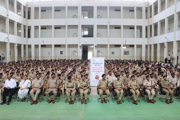 भोपाल के पीटीएस भौंरी में 572 नव आरक्षकों के प्रशिक्षण सत्र का शुभारंभ