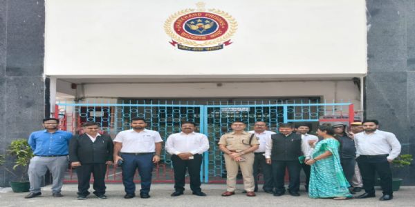 बोर्ड ऑफ विजिटर और डालसा की टीम ने सेंट्रल जेल का किया औचक निरीक्षण