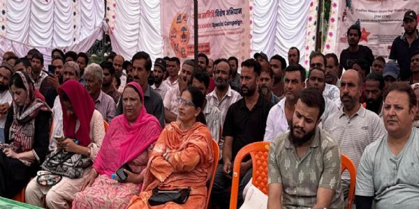 पीएम स्वनिधि महोत्सव आयोजित, 150 स्ट्रीट वेंडर्स ने लिया हिस्सा, डिजिटल लेनदेन और सरकारी योजनाओं के प्रति किया गया जागरूक