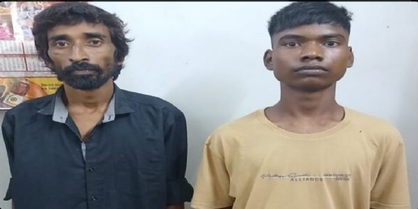 चाेरी की बाइक के साथ दाे गिरफ्तार