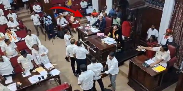 चेन्नई नगर निगम महापरिषद की बैठक में डीएमके-एआईएडीएमके पार्षदों के बीच तीखी नोकझोंक