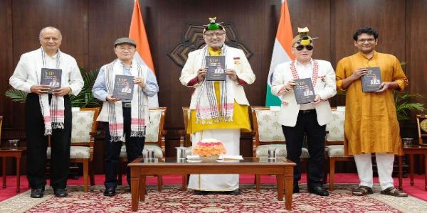 लोकतंत्र में पद सेवा का माध्यम, विशेषाधिकार का नहीं : उपराष्ट्रपति