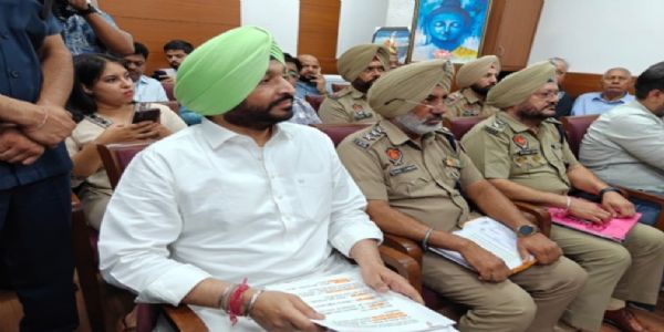 केंद्रीय राज्य मंत्री रवनीत बिट्टू को पंजाब अनुसूचित जाति आयोग ने सुनाई धार्मिक सजा