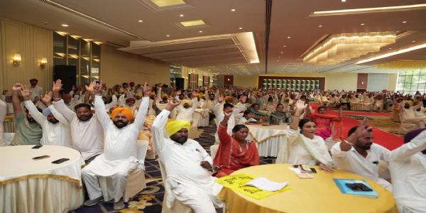 पंजाब में सरपंचाें काे 15 अगस्त से मिलेगा दस हजार रुपये मासिक मानदेय