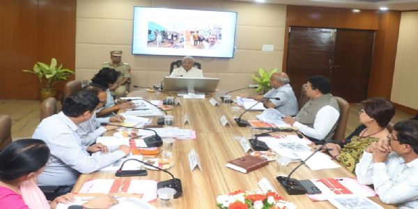 दुधारू पशुओं की वितरण पद्धति का आधार अति-गरीब को प्राथमिकता हो : राज्यपाल