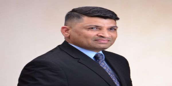 प्रवासी समाजसेवी डायालाल कुम्हार