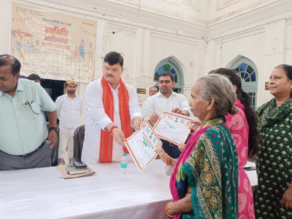 पीएम स्वनिधि महोत्सव में डिजिटल लेनदेन