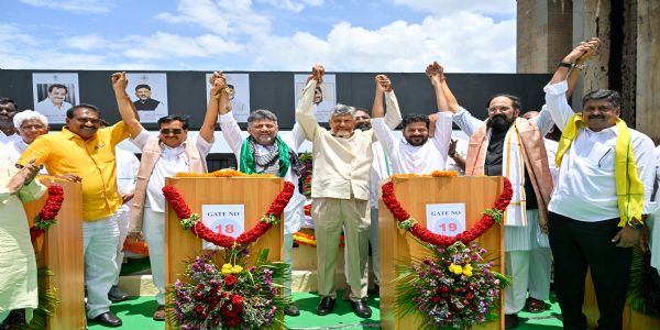 ತುಂಗಭದ್ರಾ ಗೇಟ್ ಉದ್ಘಾಟನೆ