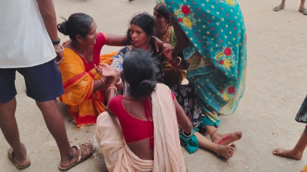 रोते बिलखते परिजन