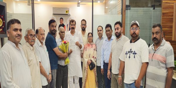 जम्मू पश्चिम में सामुदायिक भवन निर्माण के लिए 10 लाख रुपये मंजूर