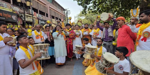 निर्जला एकादशी पर आरपी घाट से निकली श्री काशी विश्वनाथ की वार्षिक कलश यात्रा