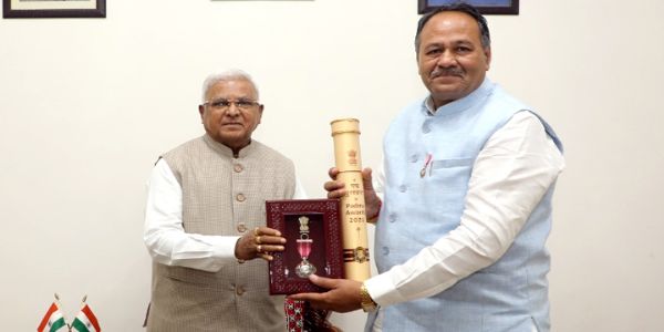 पद्मश्री नागर का जन अभियान परिषद में अभिनंदन, जल आत्मनिर्भरता को बताया पर्यावरणीय चुनौतियों का स्थायी समाधान