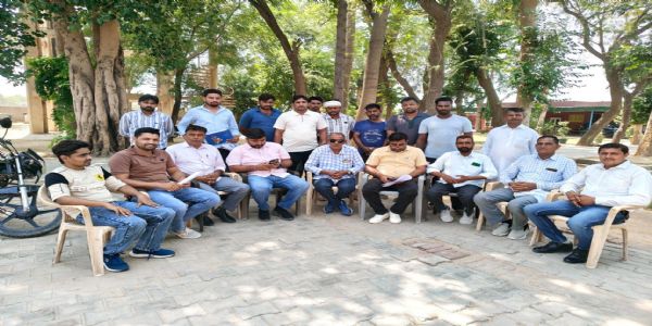 फतेहाबाद :कर्मचारियों से अभद्रता के आरोपियों की गिरफ्तारी नहीं हुई तो बंद होगी पानी सप्लाई