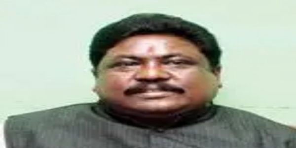 पंचायत भवन के लिए दुलाल ने की उपायुक्त से स्थल परिवर्तन की मांग